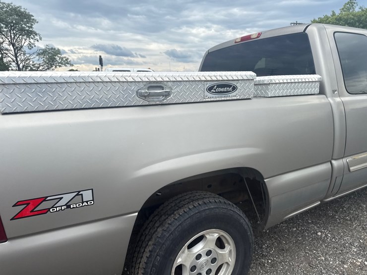 2003-chevrolet-1500-image-24