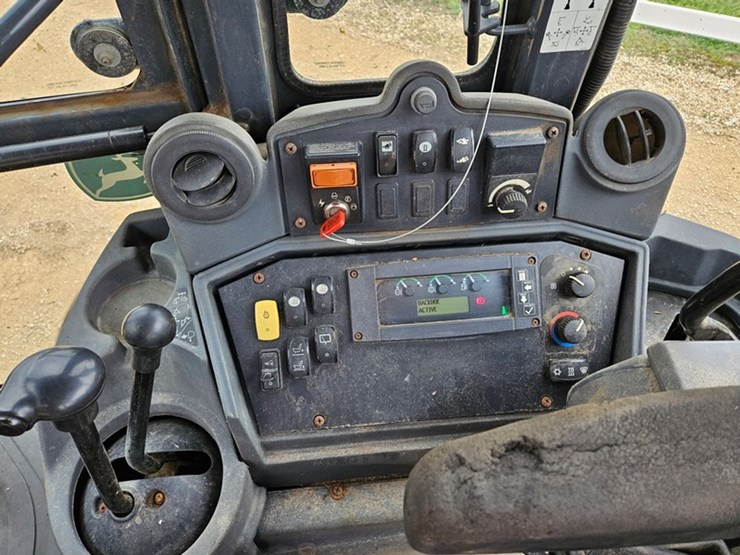 deere-310sj-image-32
