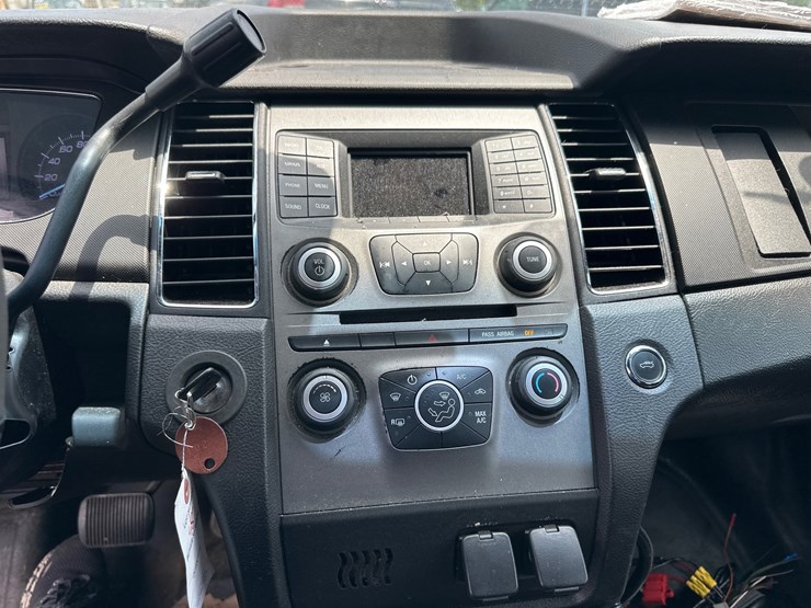 #48-•-2019-ford-interceptor-image-27
