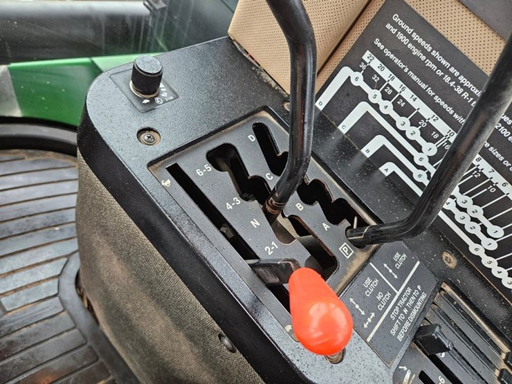 john-deere-8570-image-45