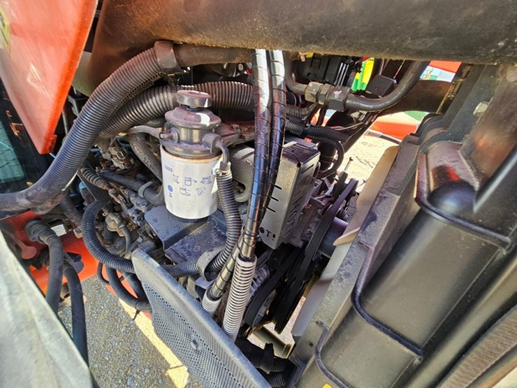kubota-m7040-image-15