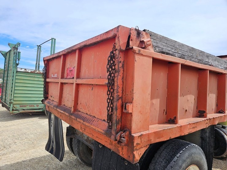 1975-ford-f750-image-52