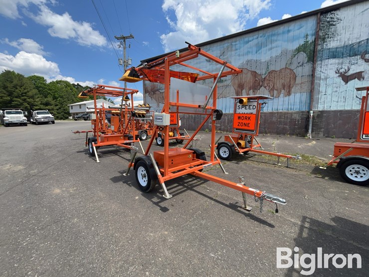 2023-wanco-traffic-control-trailered-caution-sign-image-3