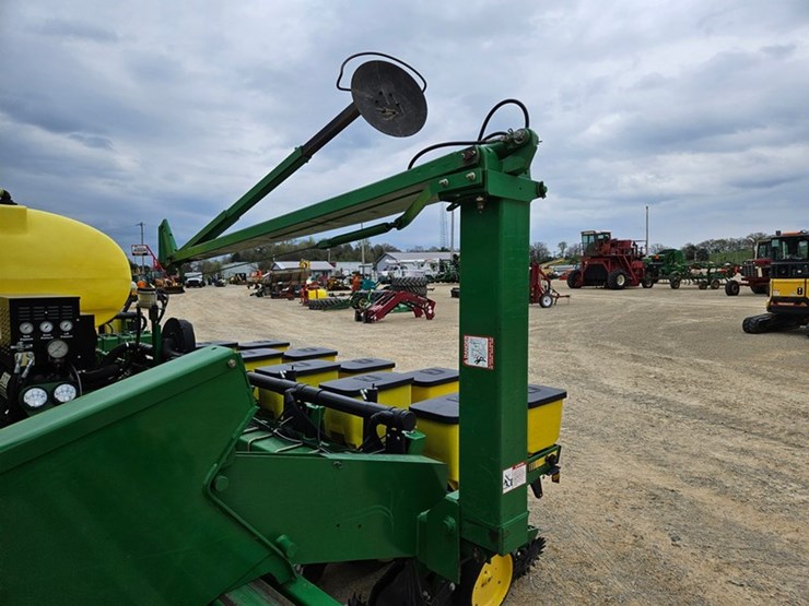 john-deere-7200-image-18