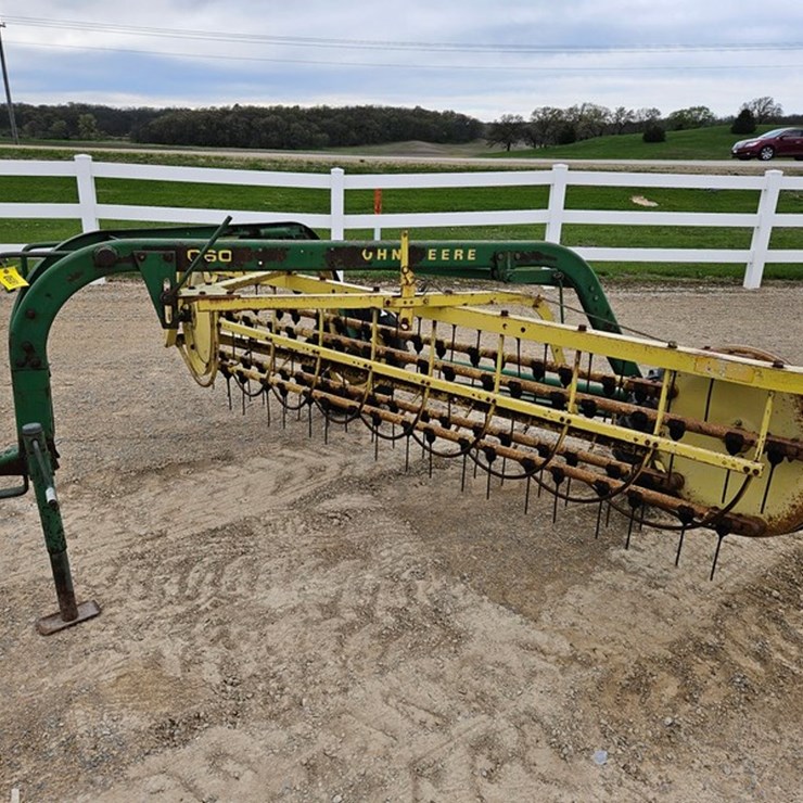 JOHN DEERE 660