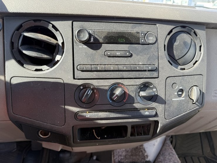 2008-ford-f250-image-36