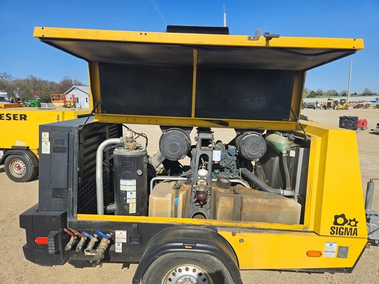 2015-kaeser-m100-image-19