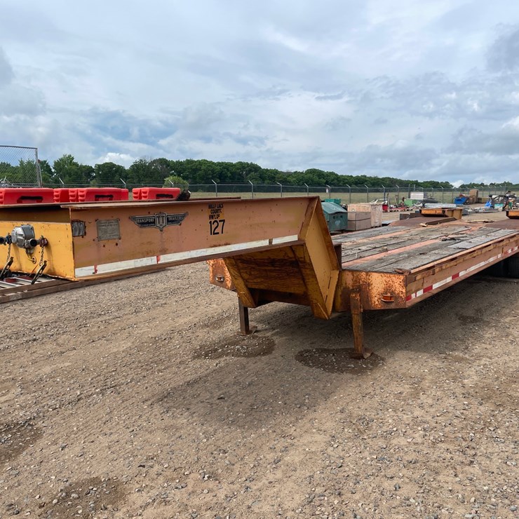 #1222 • 1977 Transport Trailers Flatbed Trailer (Has MN Title)
