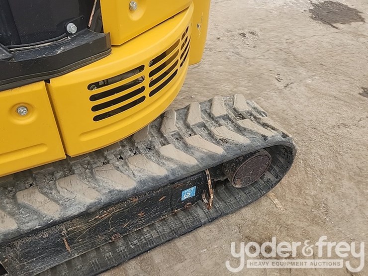 2022-deere-26g-image-23