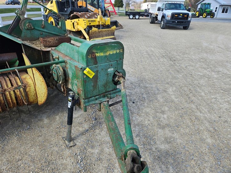 john-deere-24t-image-44