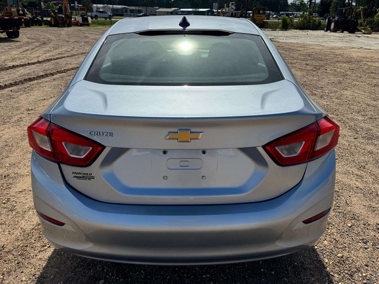 2018-chevrolet-cruze-ls-4-door-sedan-(73,376-miles)-image-6