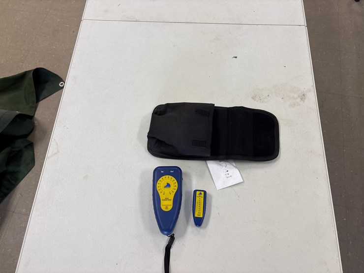 #4024-•-altek-rtd-calibrator-model-111-and-a-datashark-rj45-network-tester-image-2