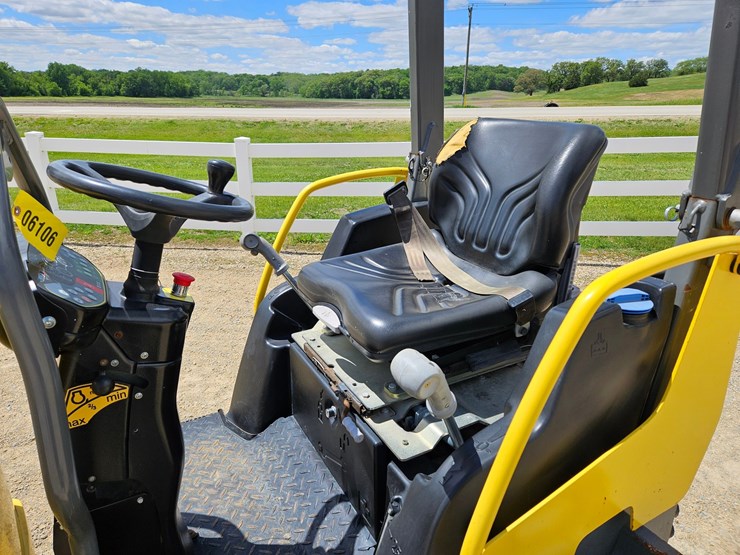 2017-wacker-neuson-rd28-120-image-17