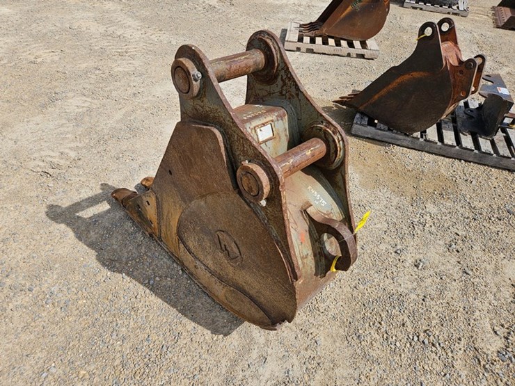 2017-wacker-neuson-et145-image-3