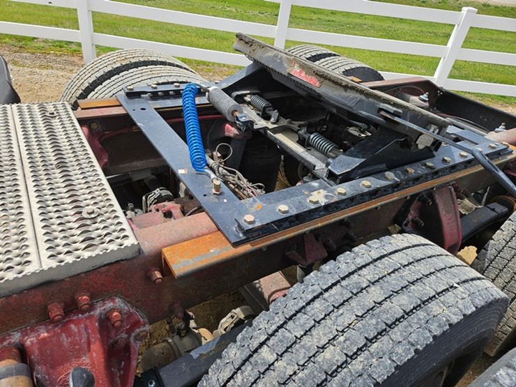 2006-peterbilt-379-image-24