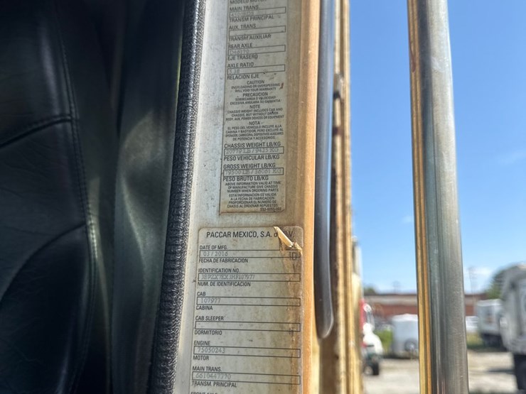 #6-•-2017-peterbilt-heil-front-loader-image-57
