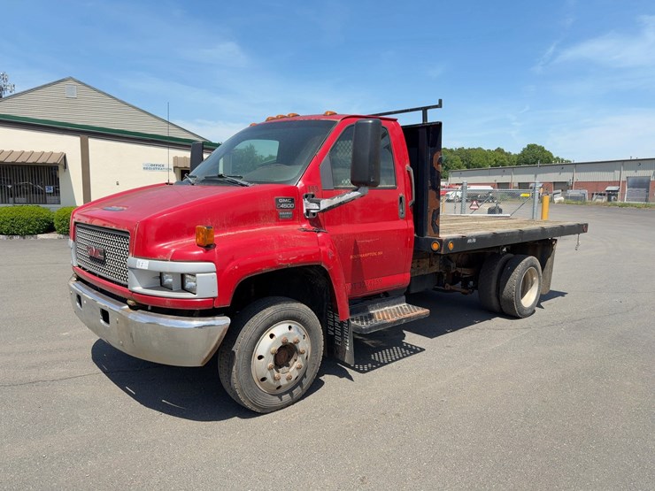 2003-gmc-c4500-s/a-flatbed-truck-image-1