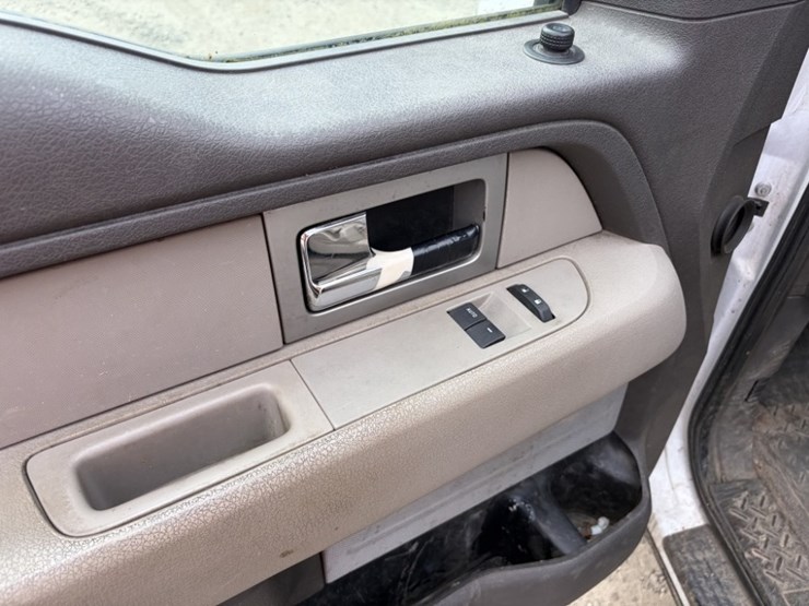 2009-ford-f150-xl-image-26