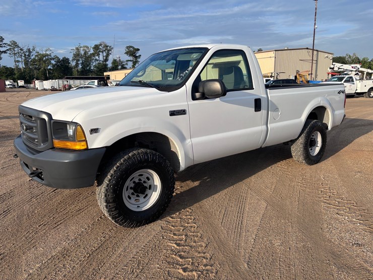 2000-ford-2000-image-1