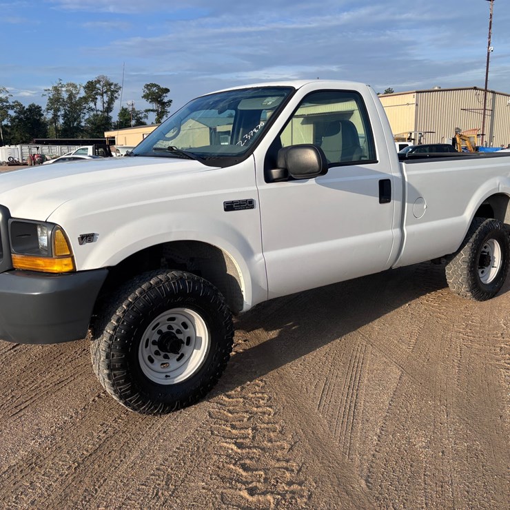 2000 FORD 2000