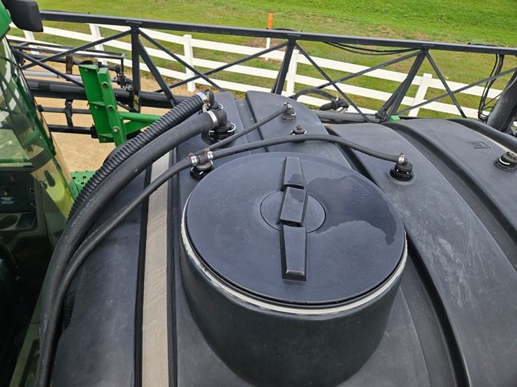 john-deere-4700-image-45