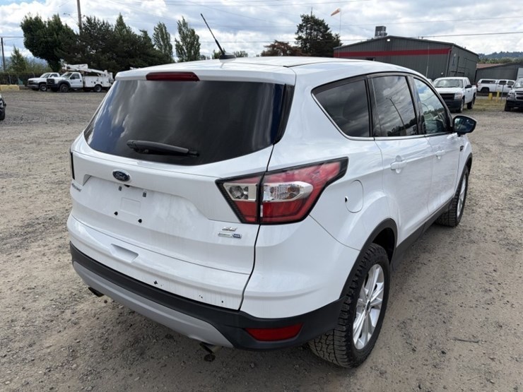 2017-ford-escape-image-4