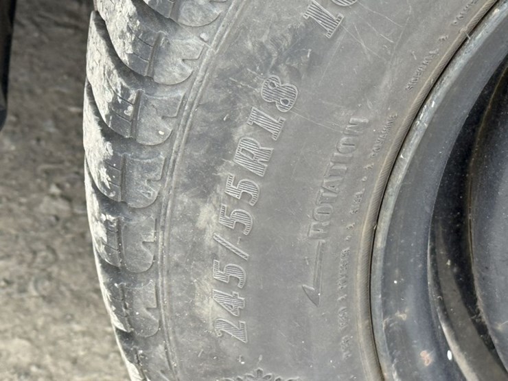 2015-ford-explorer-image-18