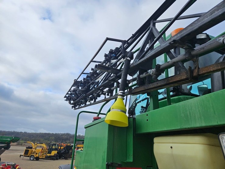 john-deere-4700-image-29