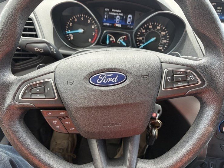 2017-ford-escape-image-29