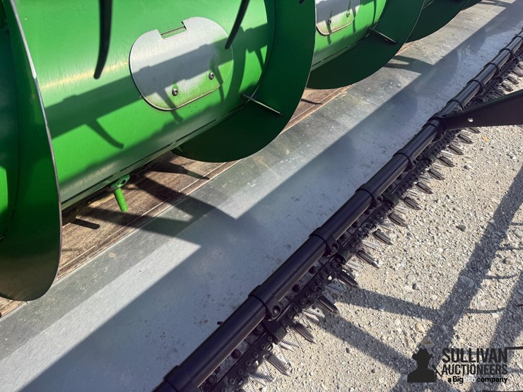 2009-john-deere-630f-image-16