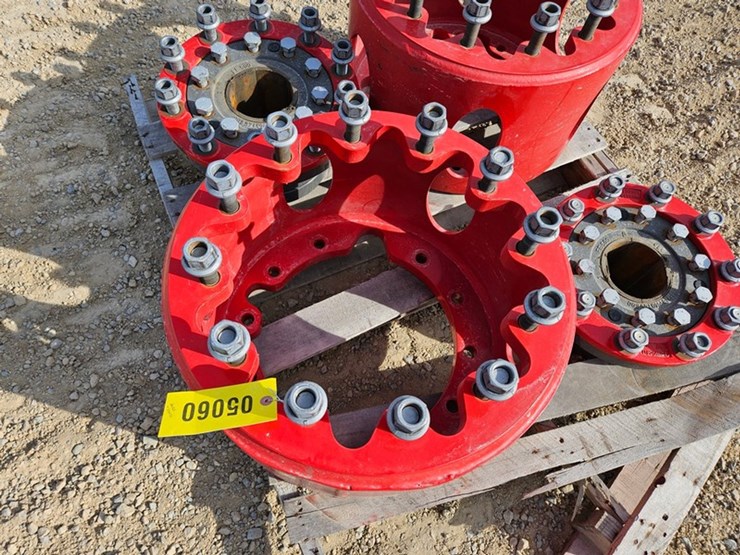 #5060-•-case/ih-dual-wheel-hubs-&-spacers-image-11