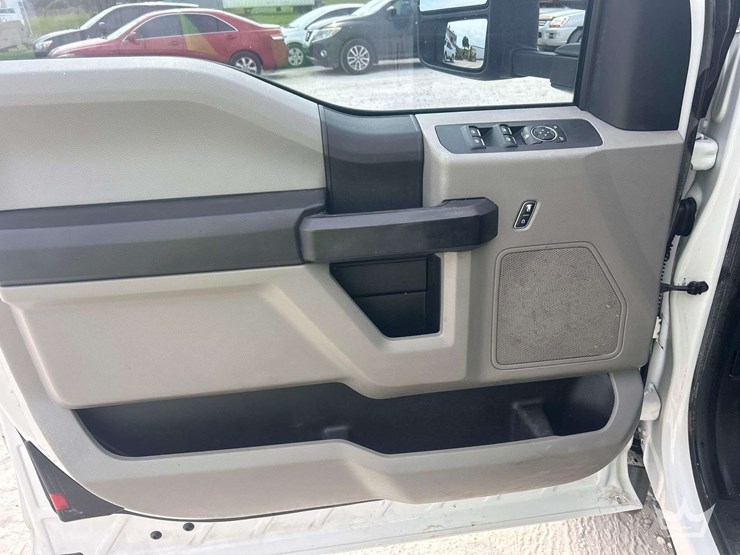 2019-ford-f450-image-14
