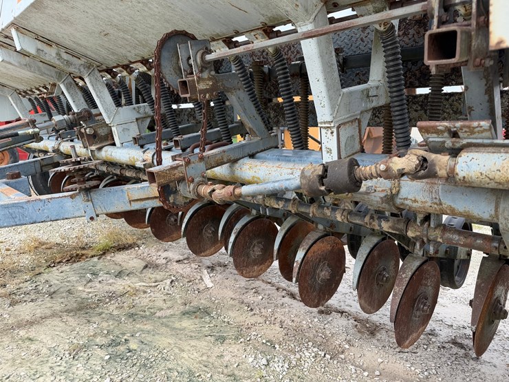 crust-buster-3400-image-9