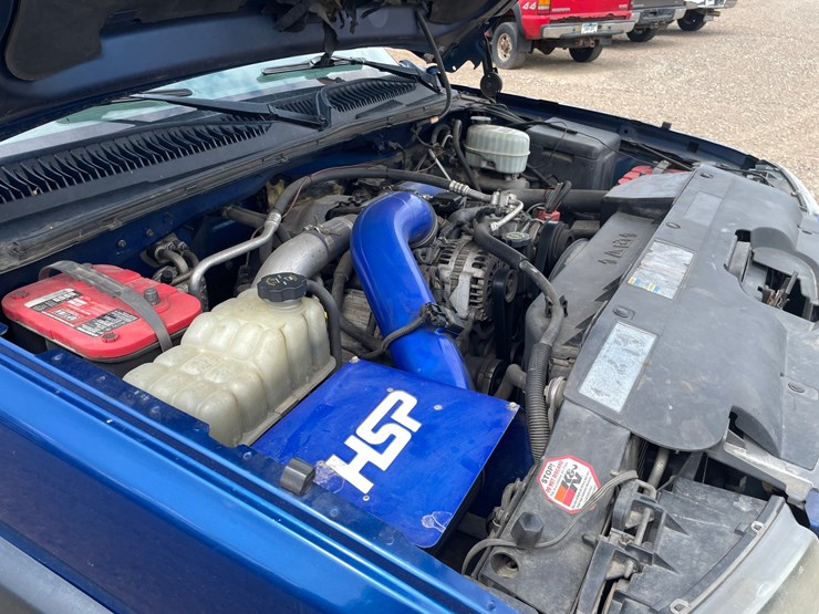 2004-chevrolet-silverado-3500-image-39