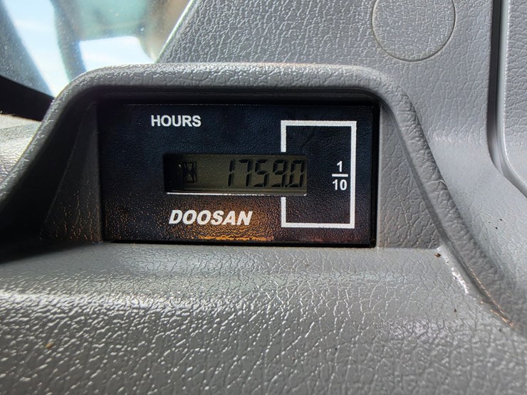 2022-doosan-dx225-lc-image-13