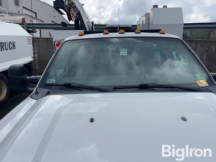 2015-ford-f550-image-13