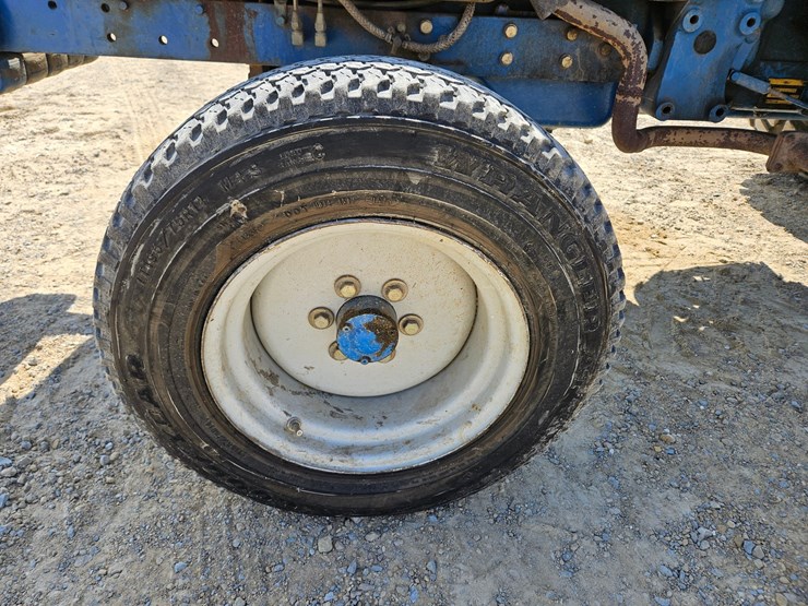ford-2120-image-12