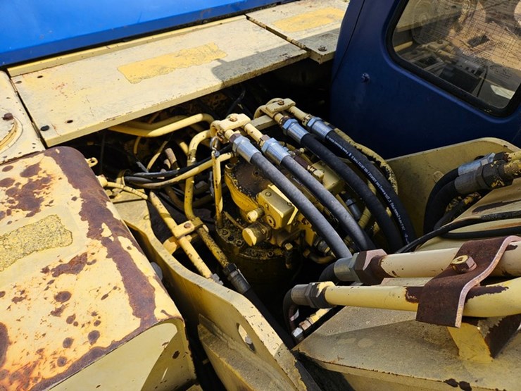 kobelco-sk220-lc-image-38