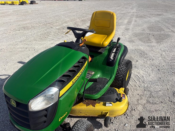 john-deere-d140-image-11