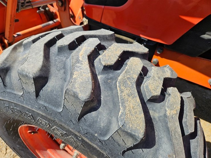 kubota-m7040-image-43