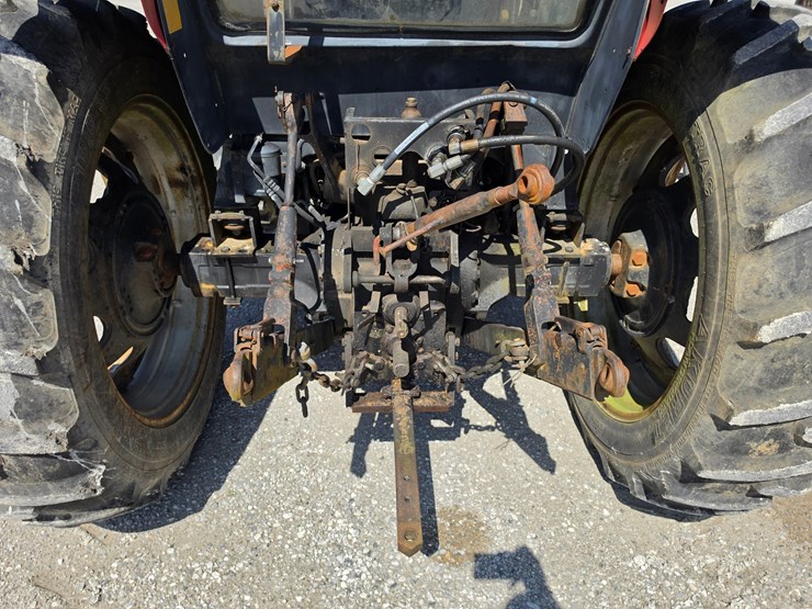 1988-case-ih-885-image-17