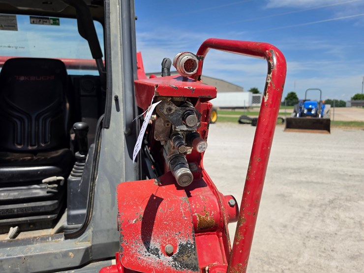 2018-takeuchi-tl10v2-image-6