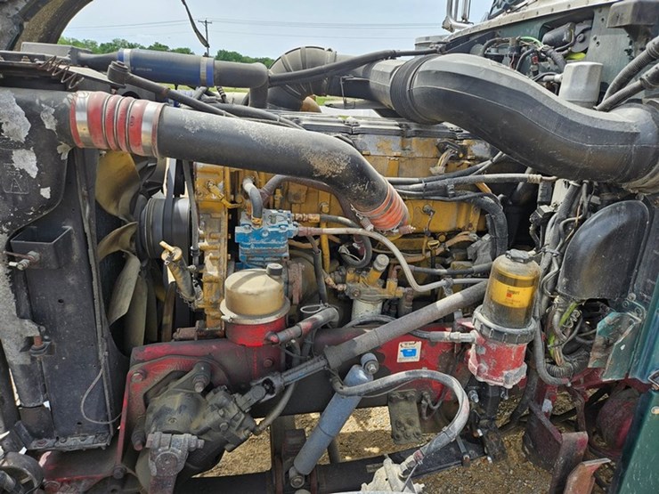 2006-peterbilt-379-image-9