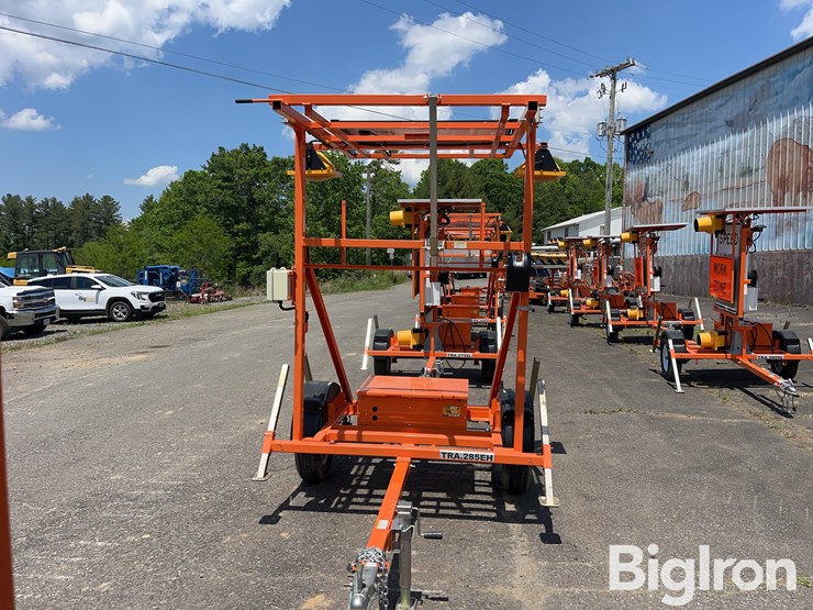 2023-wanco-traffic-control-trailered-caution-sign-image-2