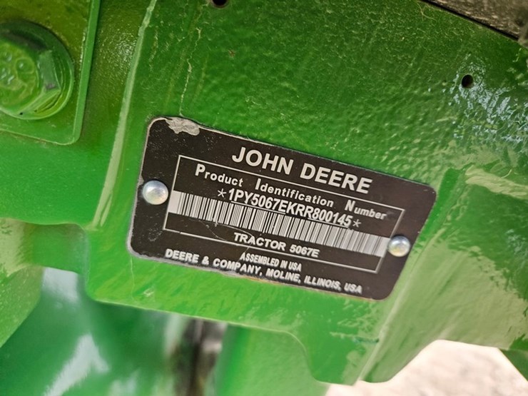 2024-john-deere-5067e-image-51