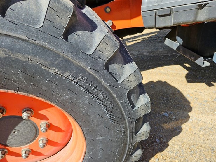 kubota-m7040-image-42