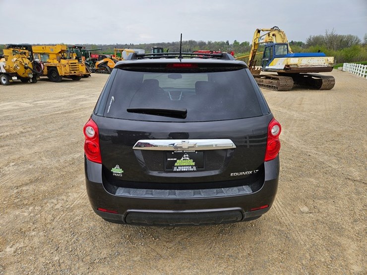 2014-chevrolet-equinox-lt-image-4