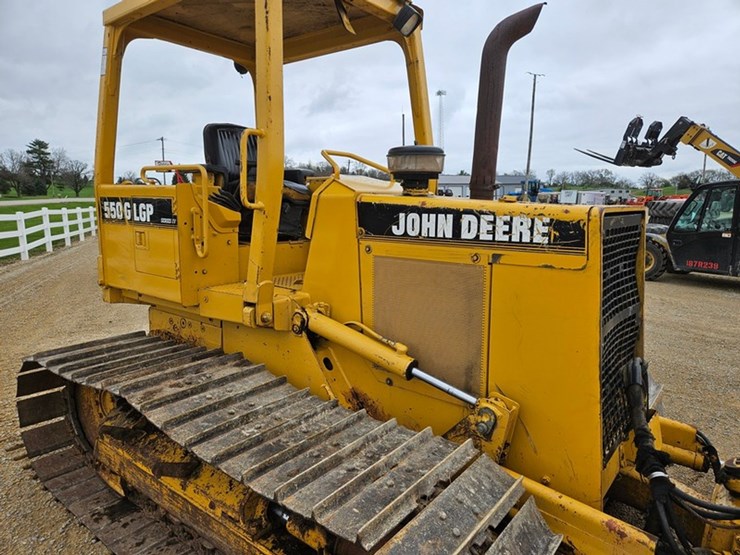 deere-550g-lgp-image-41