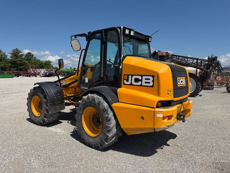 jcb-tm320-image-16