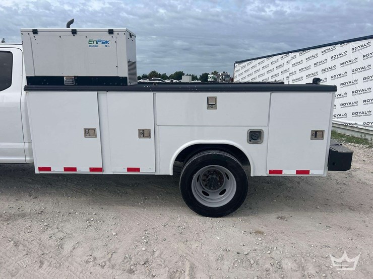 2019-ford-f450-image-18